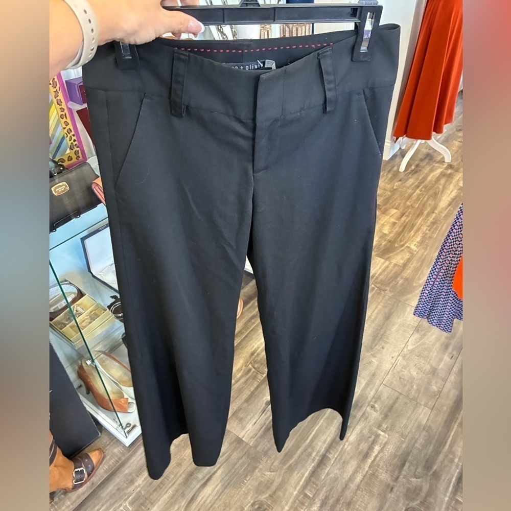 Alice + Olivia employed black dress pants size 2